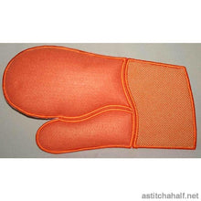 Load image into Gallery viewer, Regal Oven Gloves
